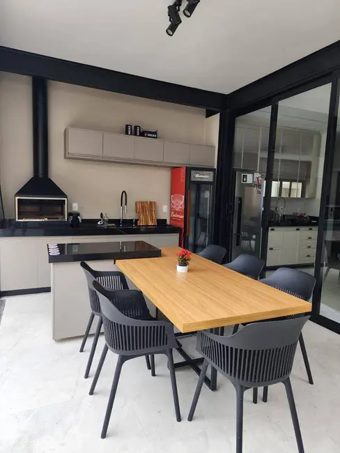 Foto 4 de Casa com 3 quartos à venda, 155m2 em Pocos De Caldas - MG
