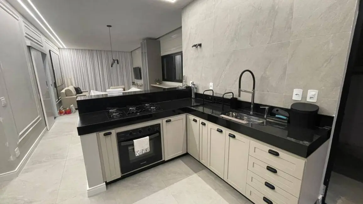 Foto 2 de Casa com 3 quartos à venda, 155m2 em Pocos De Caldas - MG
