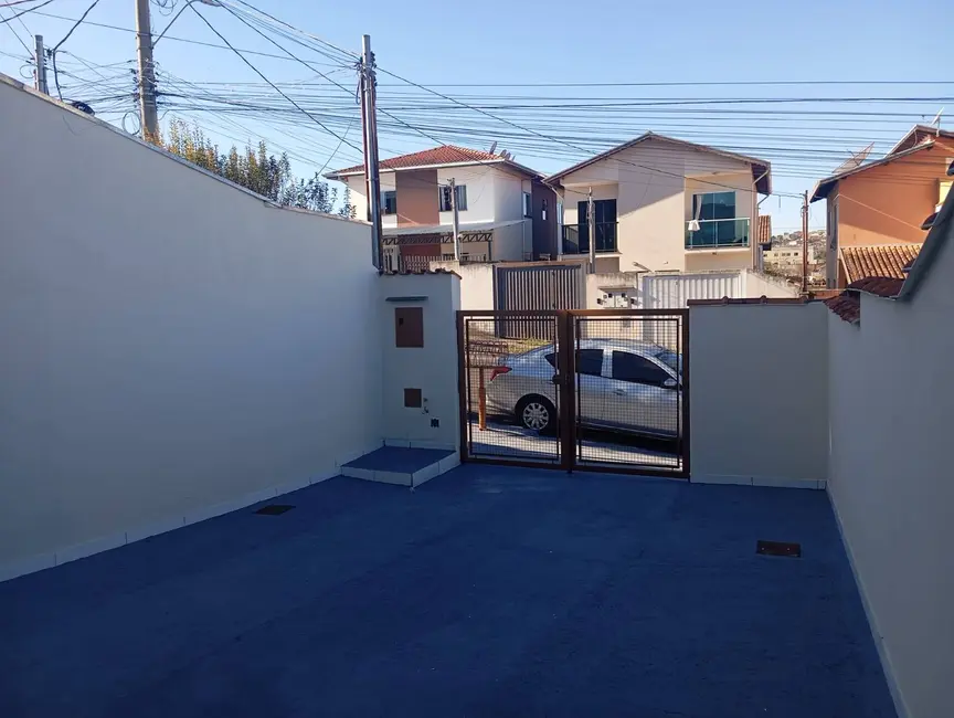 Foto 2 de Casa com 2 quartos para alugar, 55m2 em Santa Teresa, Pocos De Caldas - MG