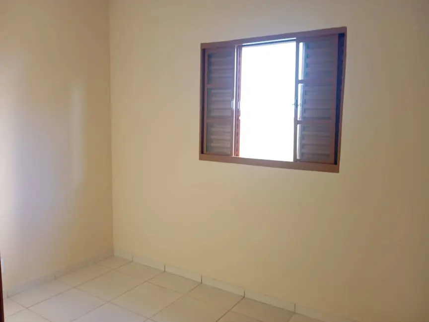 Foto 6 de Casa com 2 quartos para alugar, 55m2 em Santa Teresa, Pocos De Caldas - MG