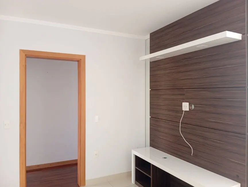 Foto 3 de Apartamento com 2 quartos para alugar, 75m2 em Jardim dos Estados, Pocos De Caldas - MG