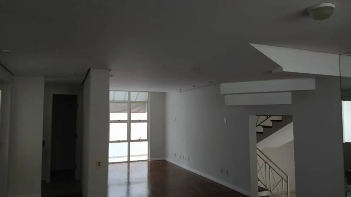 Foto 9 de Casa com 4 quartos à venda e para alugar, 200m2 em Jardim Country Club, Pocos De Caldas - MG