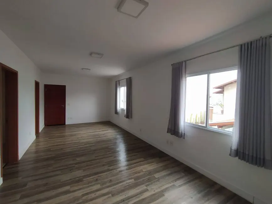 Foto 3 de Casa com 3 quartos para alugar em Santa Ângela, Pocos De Caldas - MG