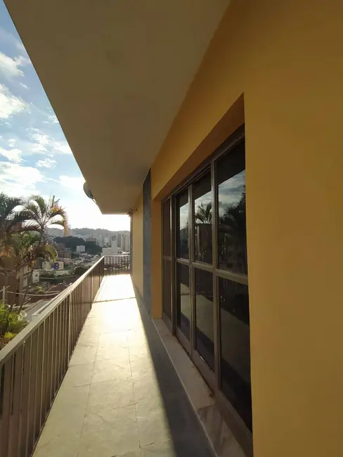 Foto 8 de Casa com 3 quartos para alugar, 250m2 em São Benedito, Pocos De Caldas - MG