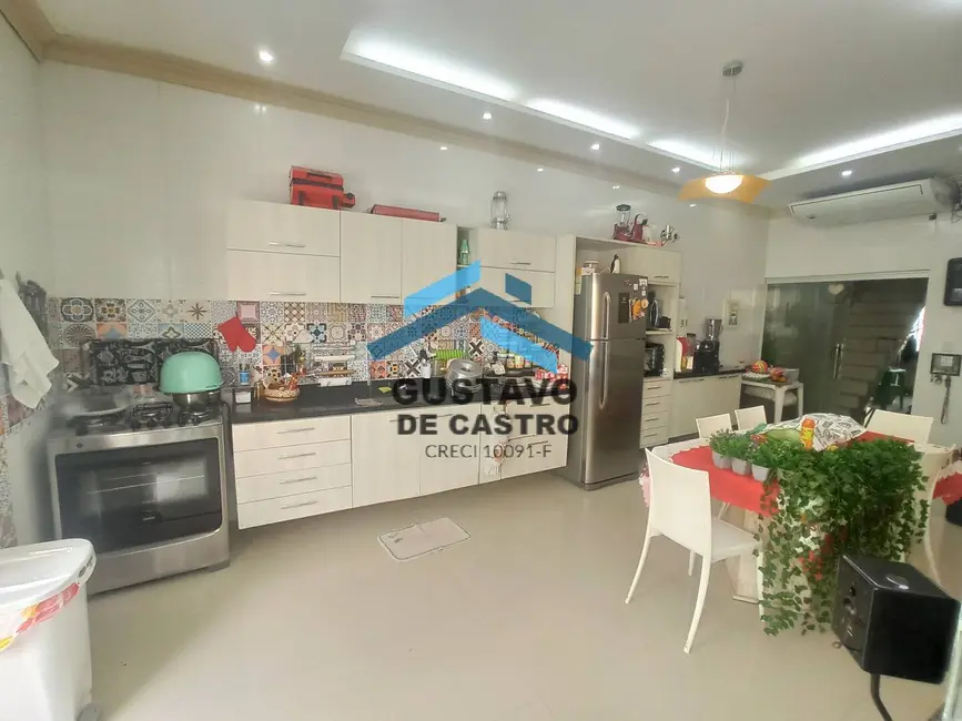 Casa com 3 quartos à venda, 432m2 em Cremação, Belem - PA - imagem 4 Foto 4 de Casa com 3 quartos à venda, 432m2 em Cremação, Belem - PA