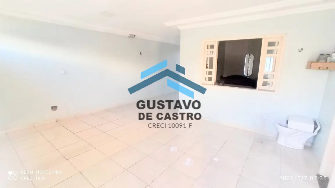 Casa com 3 quartos à venda, 200m2 em Coqueiro, Ananindeua - PA - imagem 5 Foto 5 de Casa com 3 quartos à venda, 200m2 em Coqueiro, Ananindeua - PA
