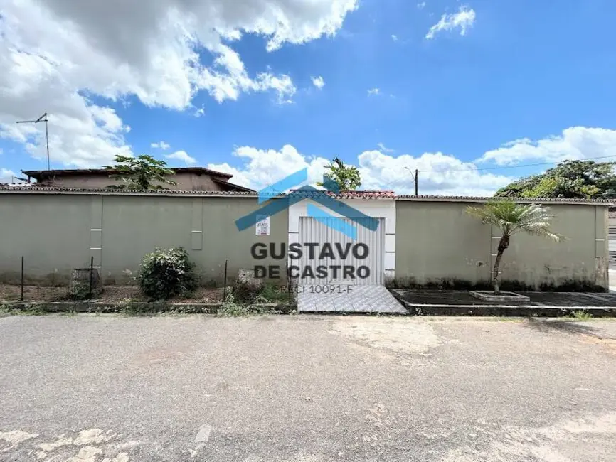 Casa com 4 quartos à venda, 200m2 em Quarenta Horas (Coqueiro), Ananindeua - PA - imagem 1 Foto 1 de Casa com 4 quartos à venda, 200m2 em Quarenta Horas (Coqueiro), Ananindeua - PA