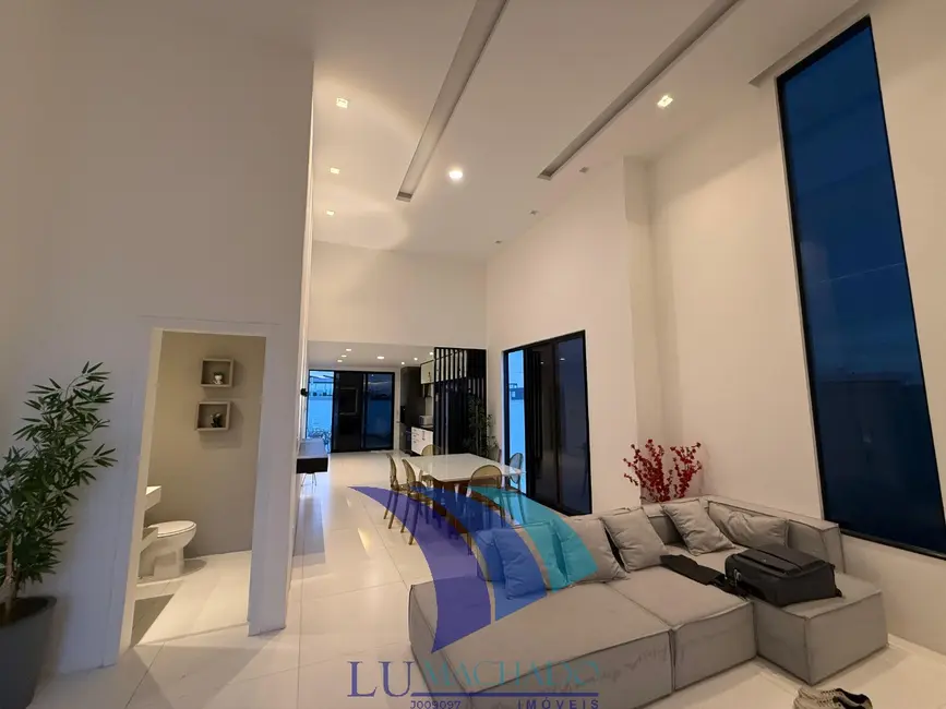 Foto 6 de Casa de Condomínio com 3 quartos à venda, 180m2 em Ogiva, Cabo Frio - RJ