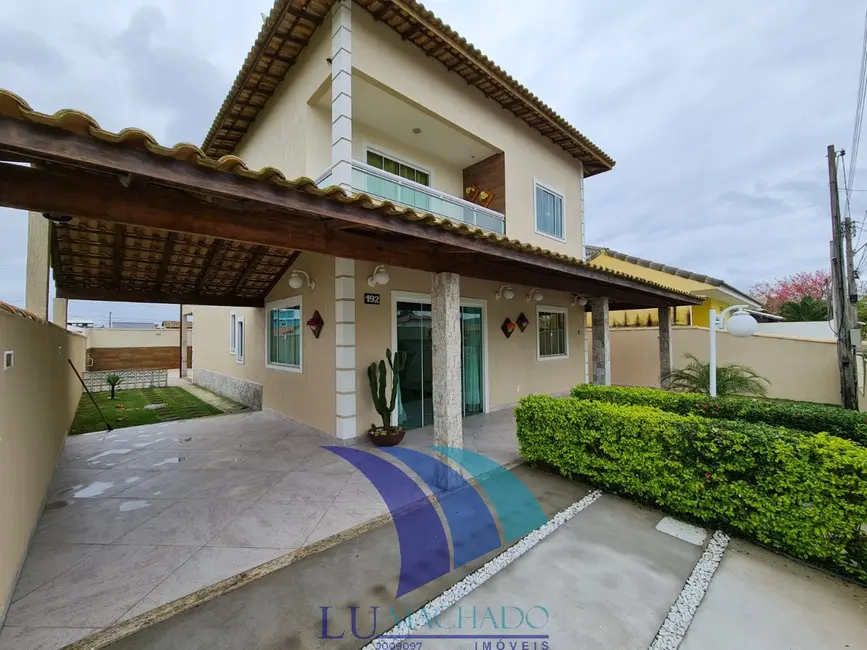Foto 1 de Casa de Condomínio com 5 quartos à venda, 180m2 em Ogiva, Cabo Frio - RJ