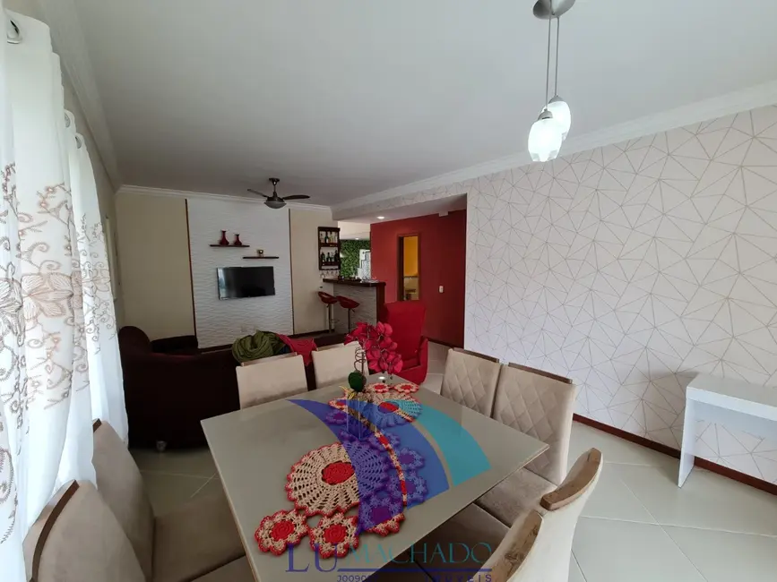 Foto 2 de Casa de Condomínio com 5 quartos à venda, 180m2 em Ogiva, Cabo Frio - RJ