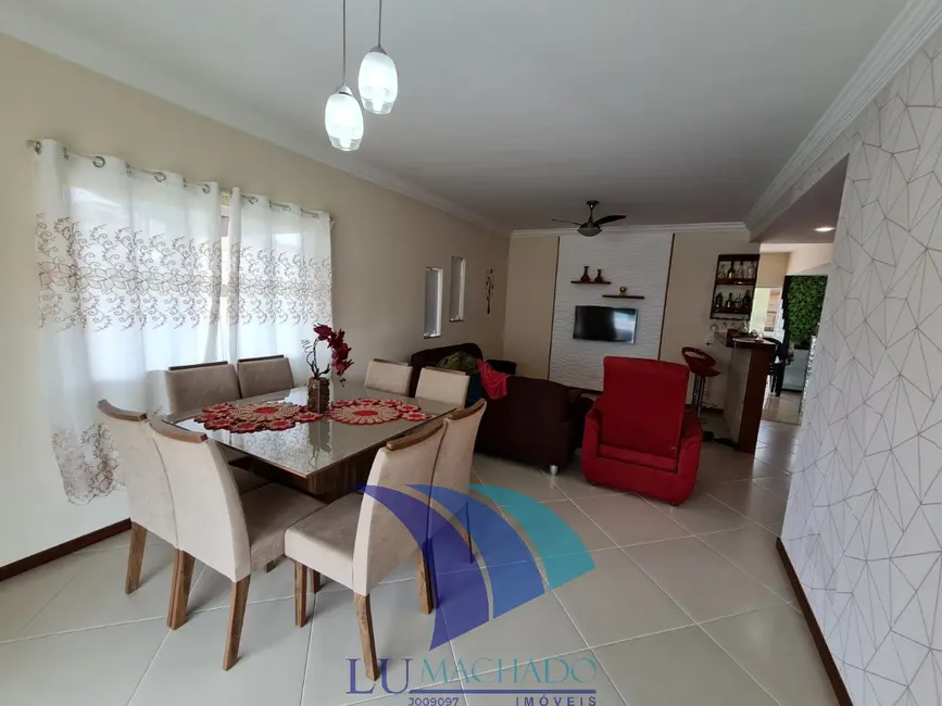 Foto 5 de Casa de Condomínio com 5 quartos à venda, 180m2 em Ogiva, Cabo Frio - RJ