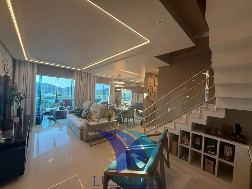 Apartamento com 4 quartos à venda, 285m2 em São Bento, Cabo Frio - RJ - imagem 9 Foto 9 de Apartamento com 4 quartos à venda, 285m2 em São Bento, Cabo Frio - RJ