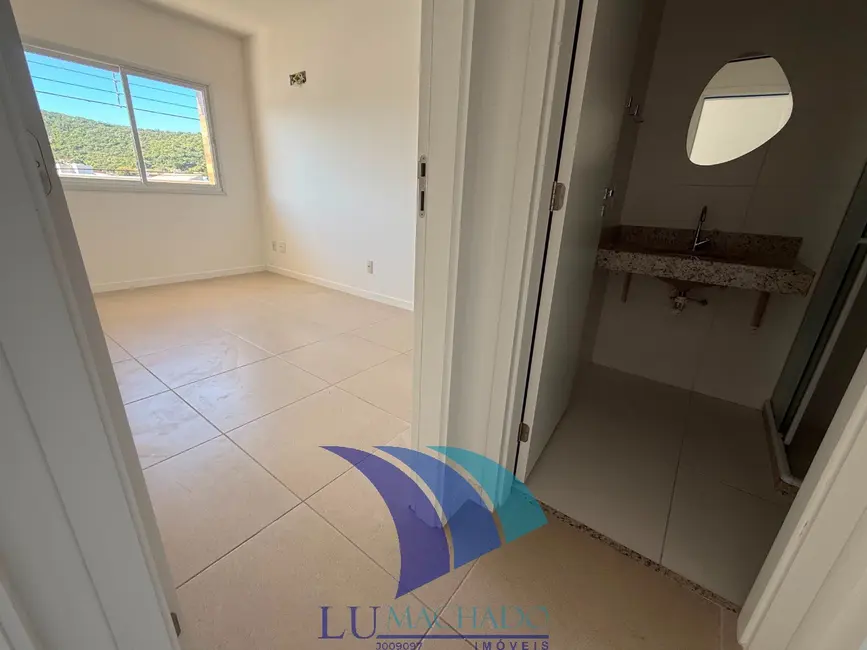 Foto 2 de Apartamento com 1 quarto à venda, 50m2 em Portinho, Cabo Frio - RJ