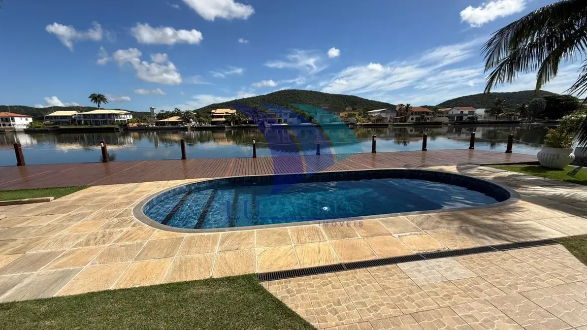 Foto 4 de Casa com 2 quartos à venda, 90m2 em Peró, Cabo Frio - RJ