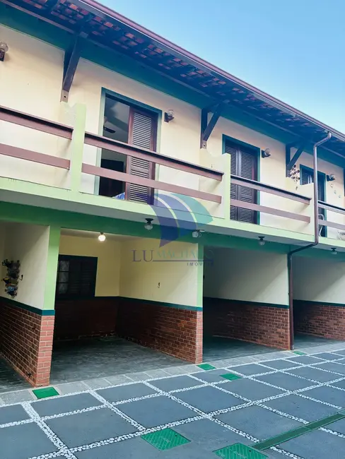 Foto 1 de Casa com 2 quartos à venda, 70m2 em Peró, Cabo Frio - RJ