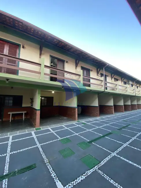 Foto 2 de Casa com 2 quartos à venda, 70m2 em Peró, Cabo Frio - RJ