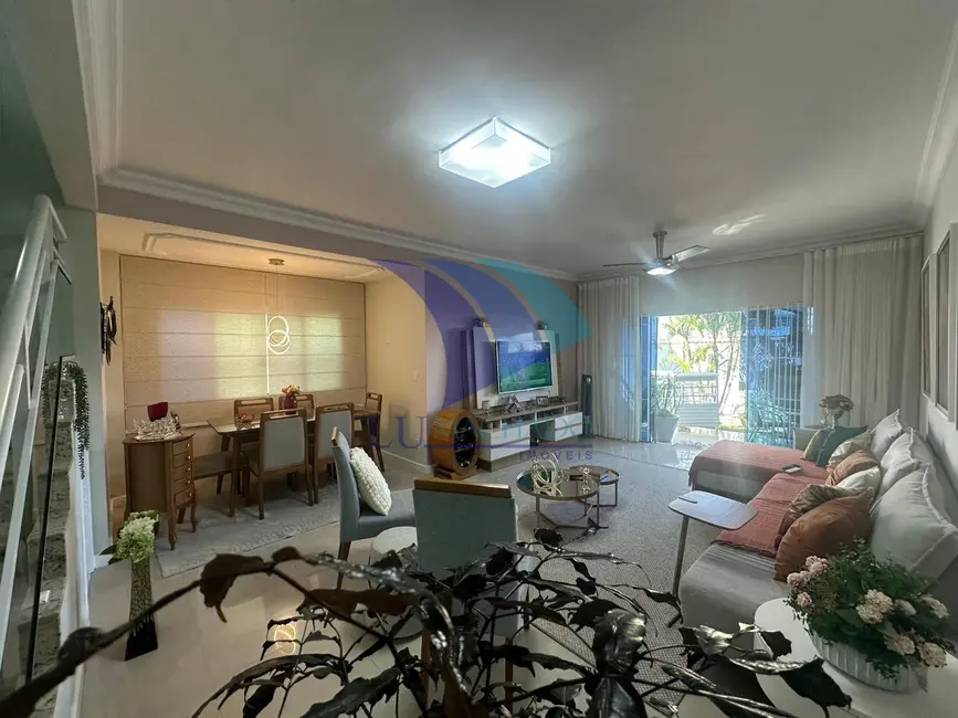 Foto 6 de Casa com 4 quartos à venda, 225m2 em Cabo Frio - RJ