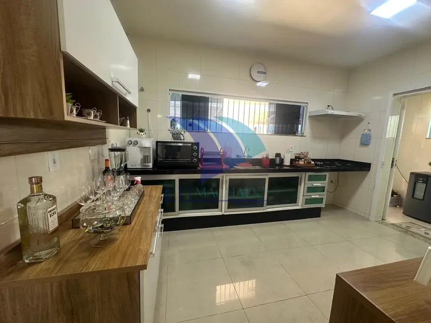 Foto 7 de Casa com 4 quartos à venda, 225m2 em Cabo Frio - RJ