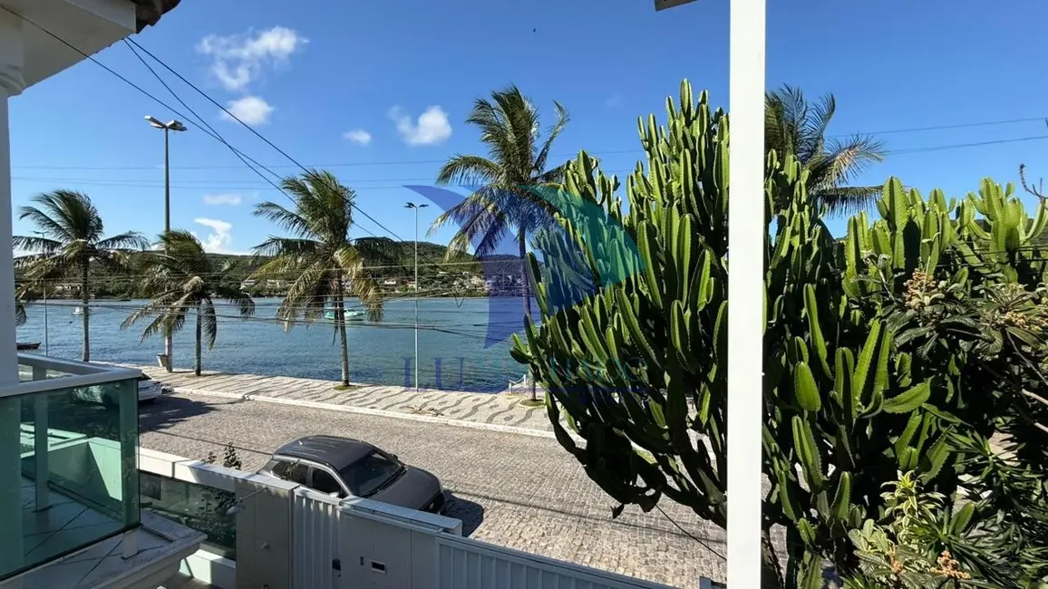 Foto 2 de Casa com 4 quartos à venda, 133m2 em Portinho, Cabo Frio - RJ