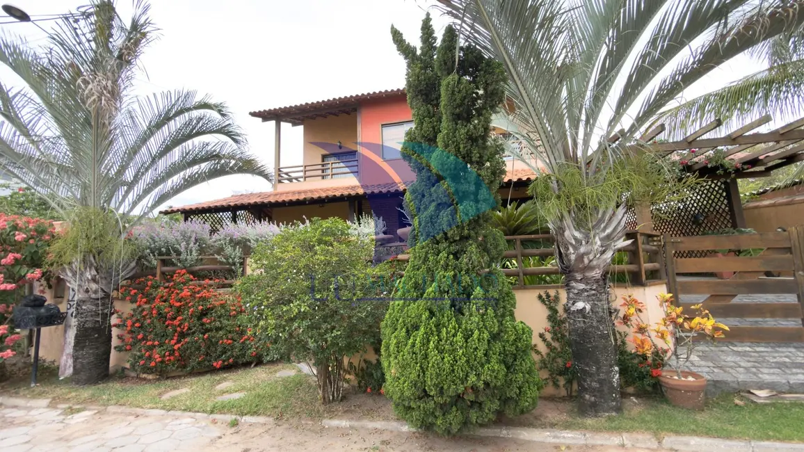 Foto 2 de Casa com 3 quartos à venda, 190m2 em Ogiva, Cabo Frio - RJ