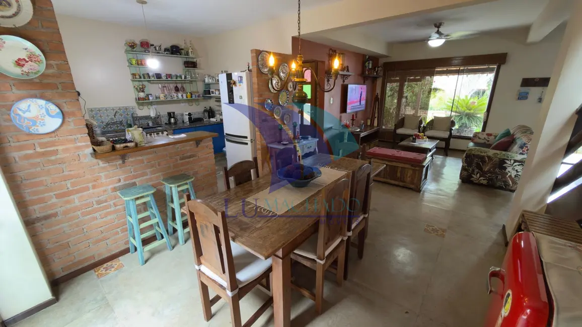 Foto 6 de Casa com 3 quartos à venda, 190m2 em Ogiva, Cabo Frio - RJ