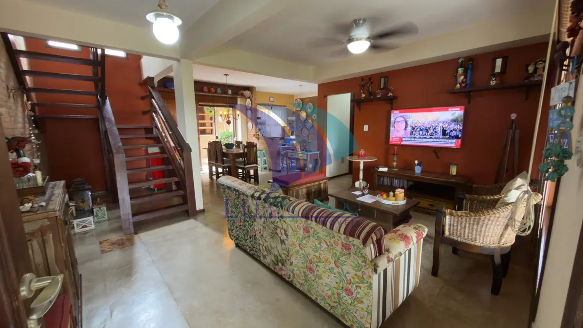 Foto 3 de Casa com 3 quartos à venda, 190m2 em Ogiva, Cabo Frio - RJ
