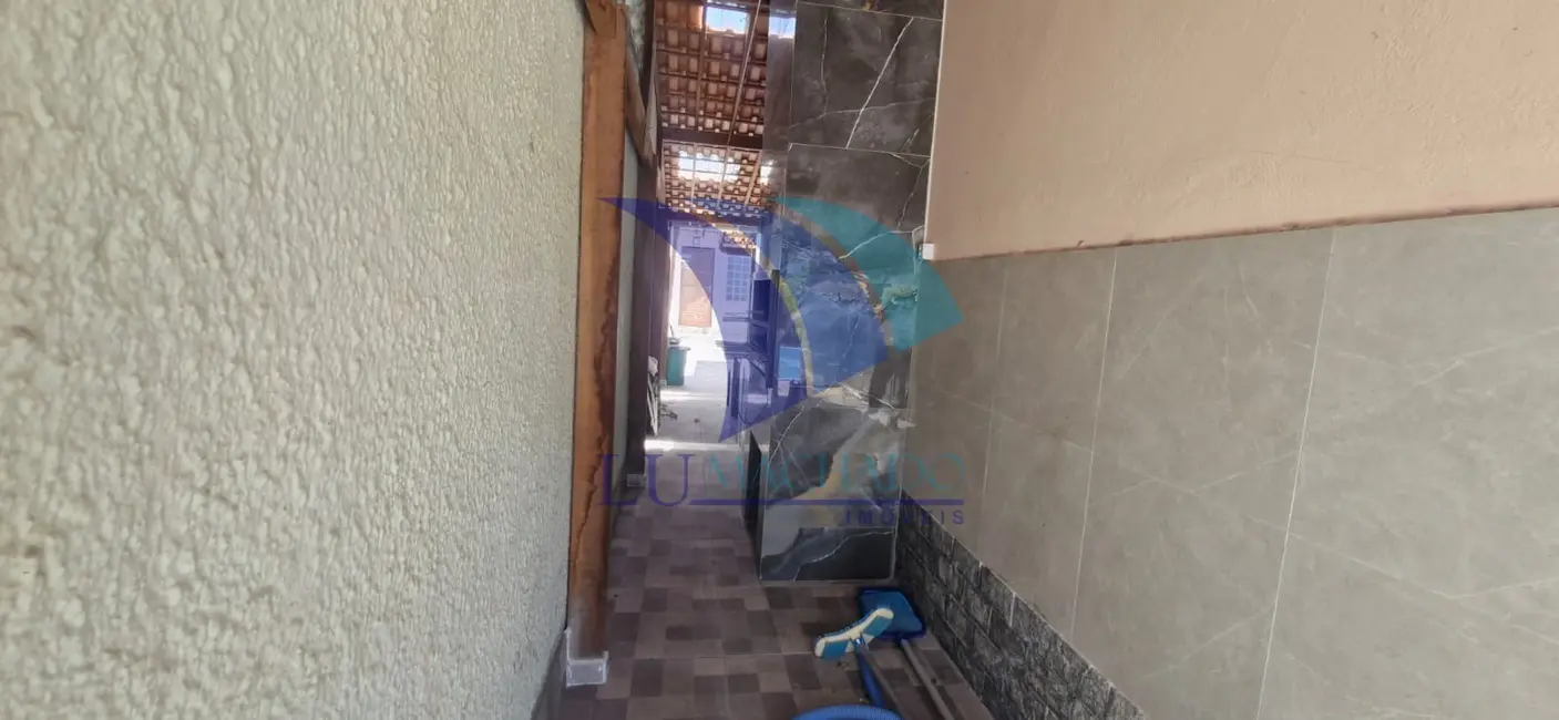 Foto 2 de Casa com 4 quartos à venda, 130m2 em Cabo Frio - RJ