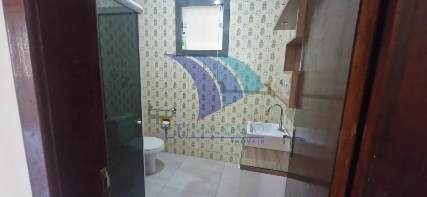 Foto 6 de Casa com 4 quartos à venda, 130m2 em Cabo Frio - RJ