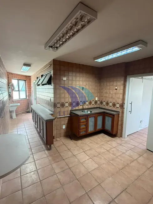 Foto 9 de Apartamento com 3 quartos à venda, 182m2 em Centro, Cabo Frio - RJ