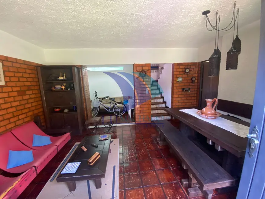 Foto 5 de Casa com 2 quartos à venda, 75m2 em Portinho, Cabo Frio - RJ