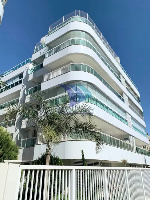 Foto 2 de Apartamento com 3 quartos à venda, 240m2 em Cabo Frio - RJ