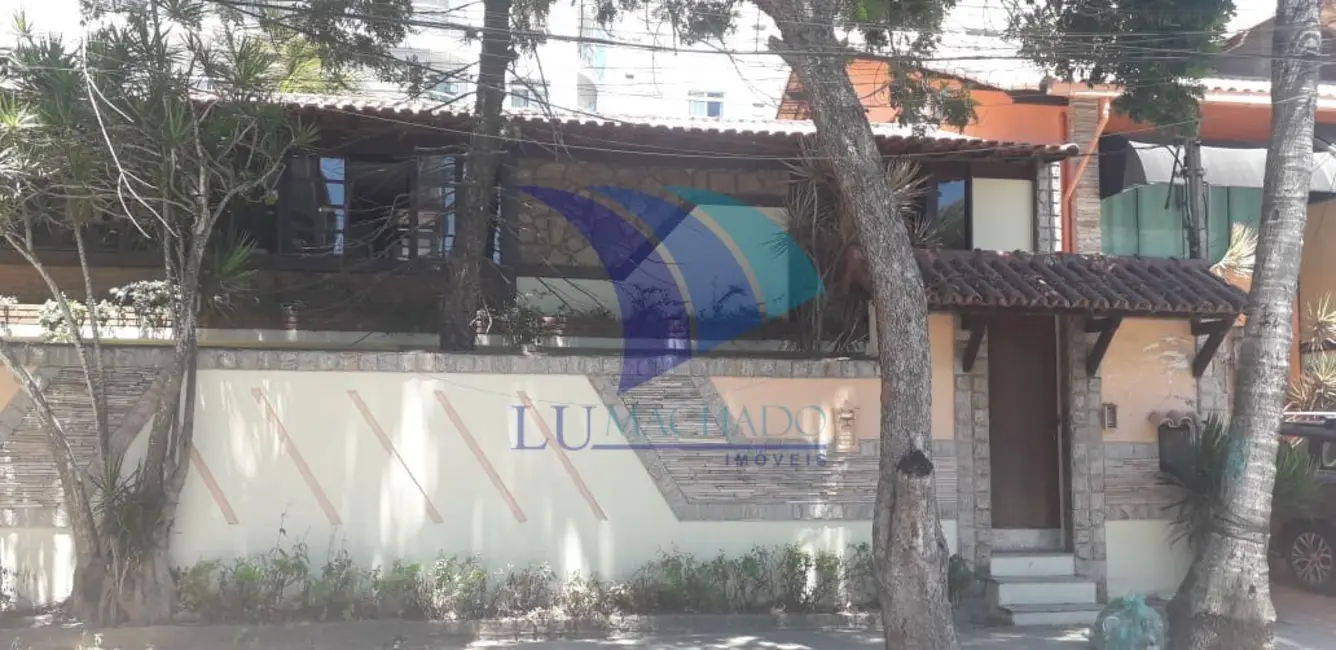 Casa com 3 quartos à venda, 180m2 em Centro, Cabo Frio - RJ - imagem 2 Foto 2 de Casa com 3 quartos à venda, 180m2 em Centro, Cabo Frio - RJ