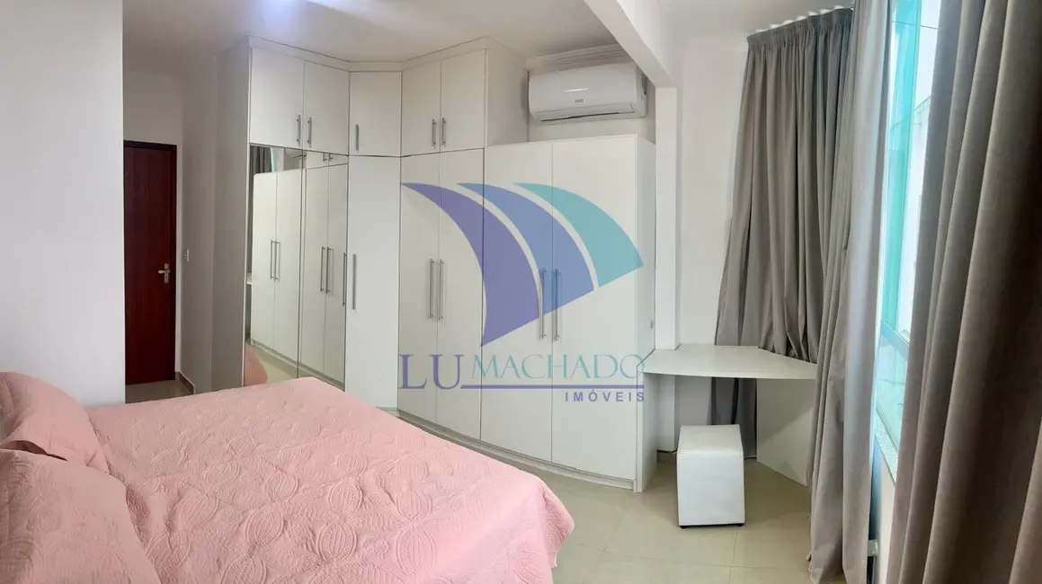 Foto 2 de Casa com 2 quartos à venda, 60m2 em Cabo Frio - RJ
