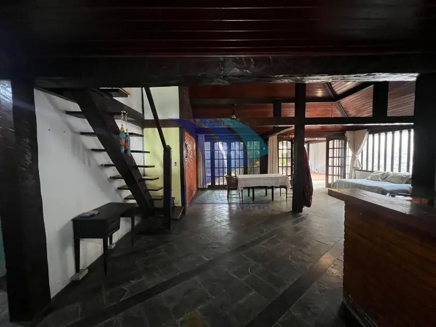Foto 6 de Casa com 4 quartos à venda, 212m2 em Armacao Dos Buzios - RJ