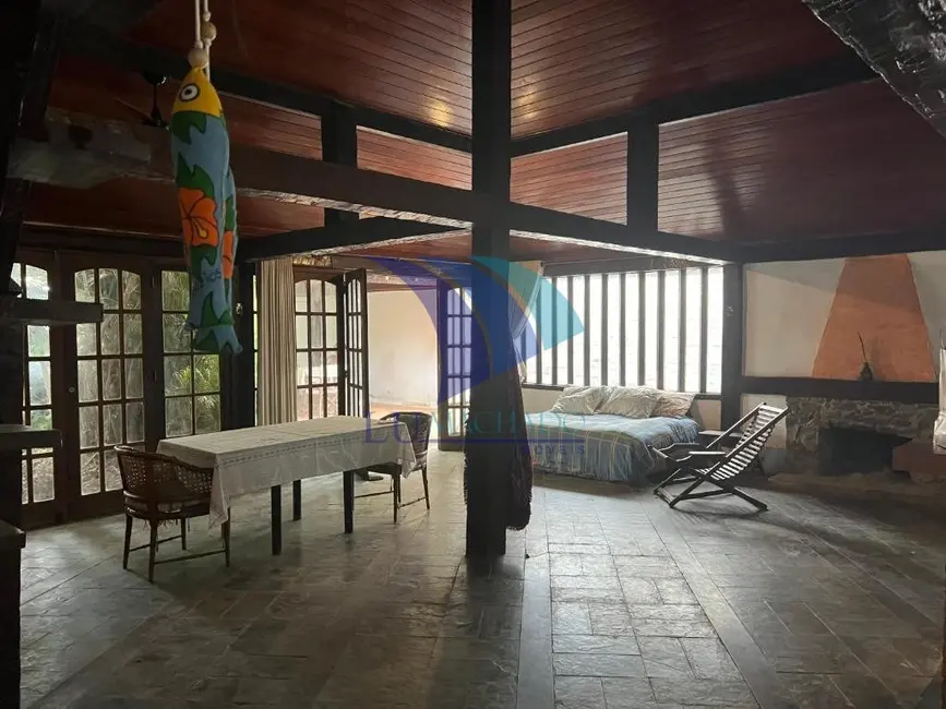 Foto 2 de Casa com 4 quartos à venda, 212m2 em Armacao Dos Buzios - RJ
