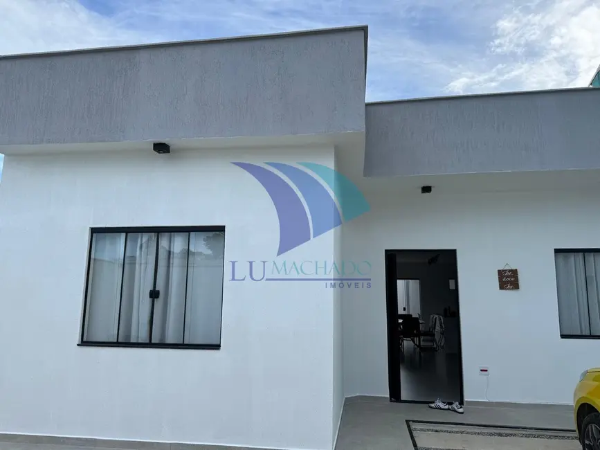 Casa com 2 quartos à venda, 112m2 em Cabo Frio - RJ - imagem 3 Foto 3 de Casa com 2 quartos à venda, 112m2 em Cabo Frio - RJ