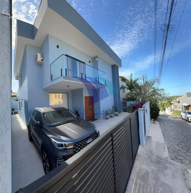 Foto 1 de Casa de Condomínio com 4 quartos à venda, 242m2 em Ogiva, Cabo Frio - RJ