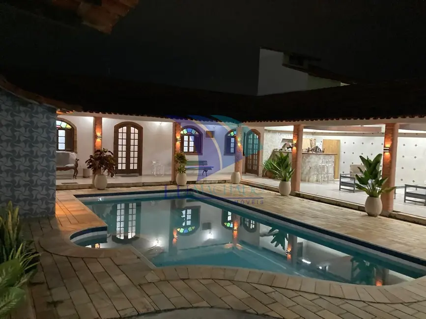 Foto 2 de Casa com 5 quartos à venda, 250m2 em Pedreira, Iguaba Grande - RJ