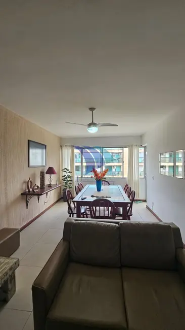 Foto 2 de Apartamento com 4 quartos à venda, 180m2 em Algodoal, Cabo Frio - RJ