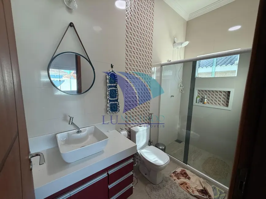 Foto 3 de Casa com 3 quartos à venda, 137m2 em Ogiva, Cabo Frio - RJ