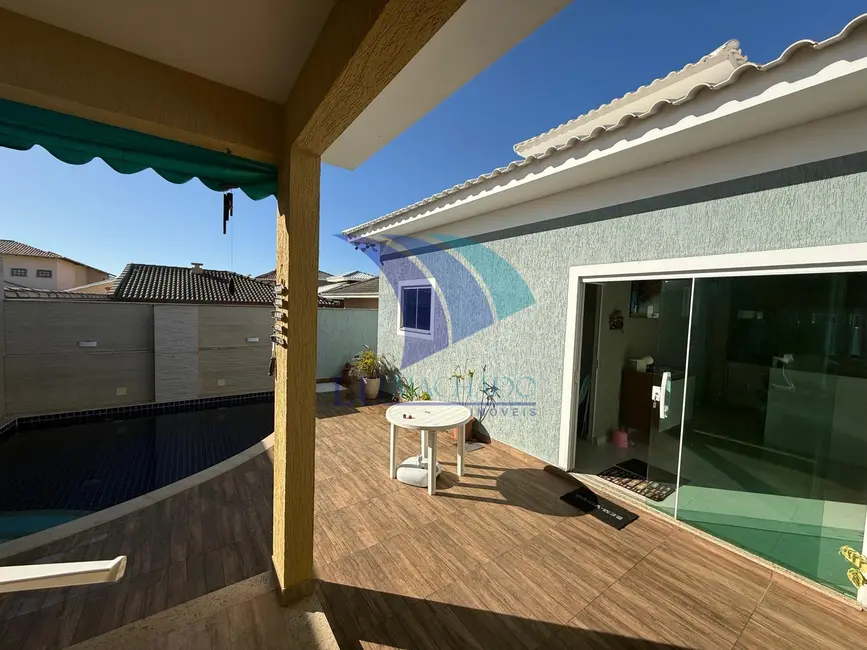 Foto 2 de Casa com 3 quartos à venda, 137m2 em Ogiva, Cabo Frio - RJ