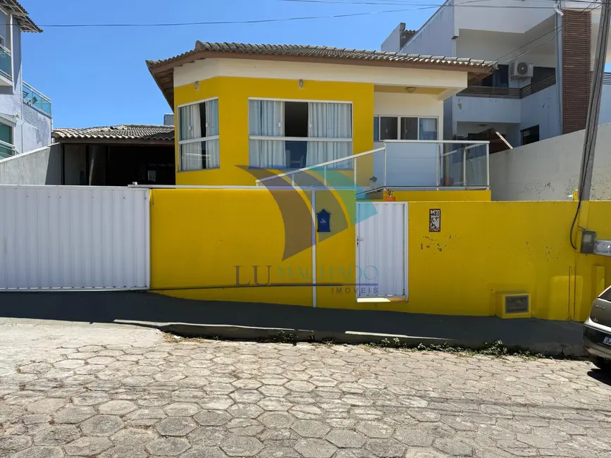 Casa com 3 quartos à venda, 200m2 em Ogiva, Cabo Frio - RJ - imagem 2 Foto 2 de Casa com 3 quartos à venda, 200m2 em Ogiva, Cabo Frio - RJ