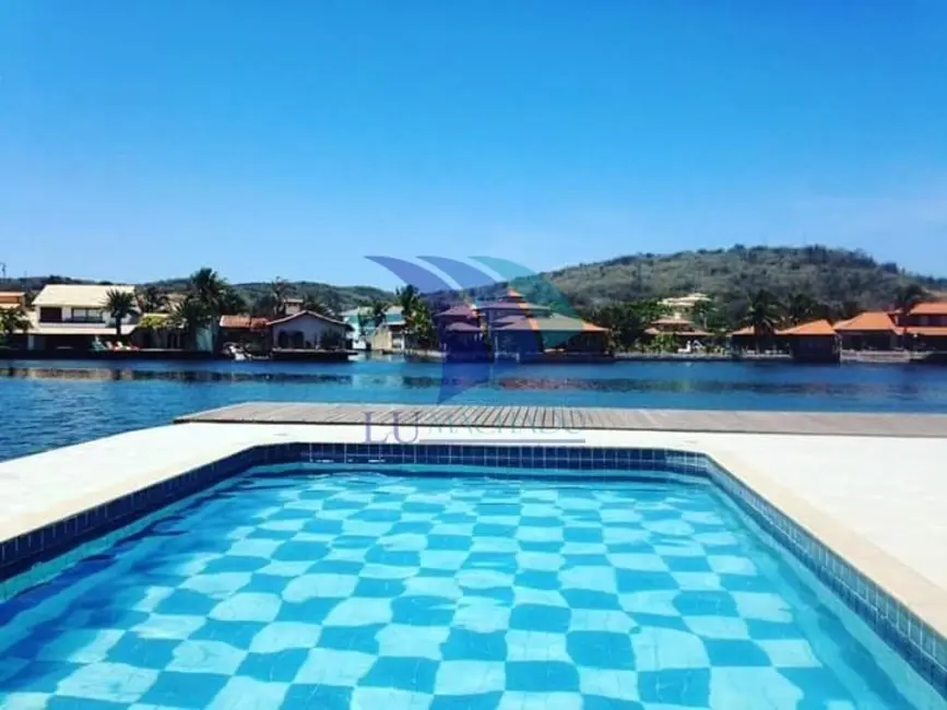 Foto 1 de Casa com 5 quartos à venda, 180m2 em Ogiva, Cabo Frio - RJ