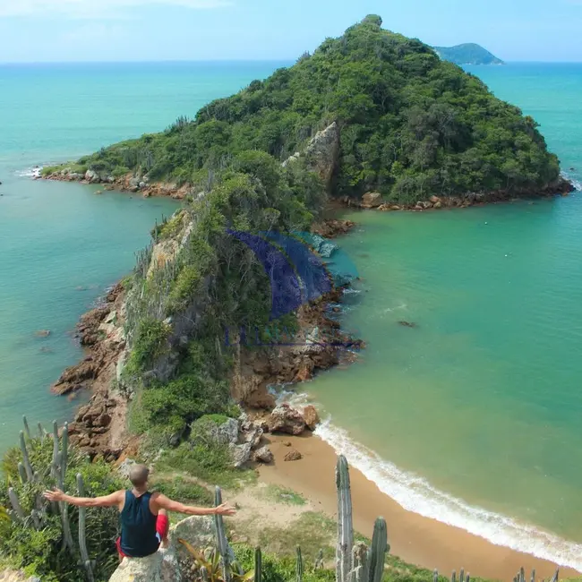 Foto 4 de Terreno / Lote à venda, 42750m2 em Armacao Dos Buzios - RJ