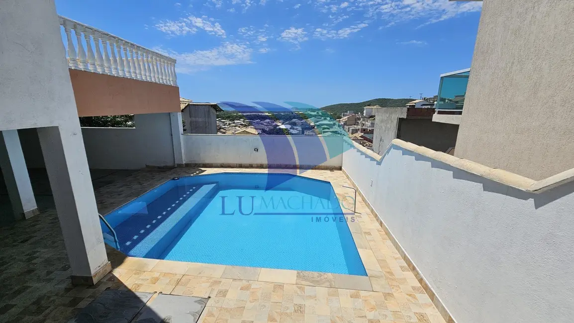 Foto 2 de Casa de Condomínio com 3 quartos à venda, 190m2 em Ogiva, Cabo Frio - RJ