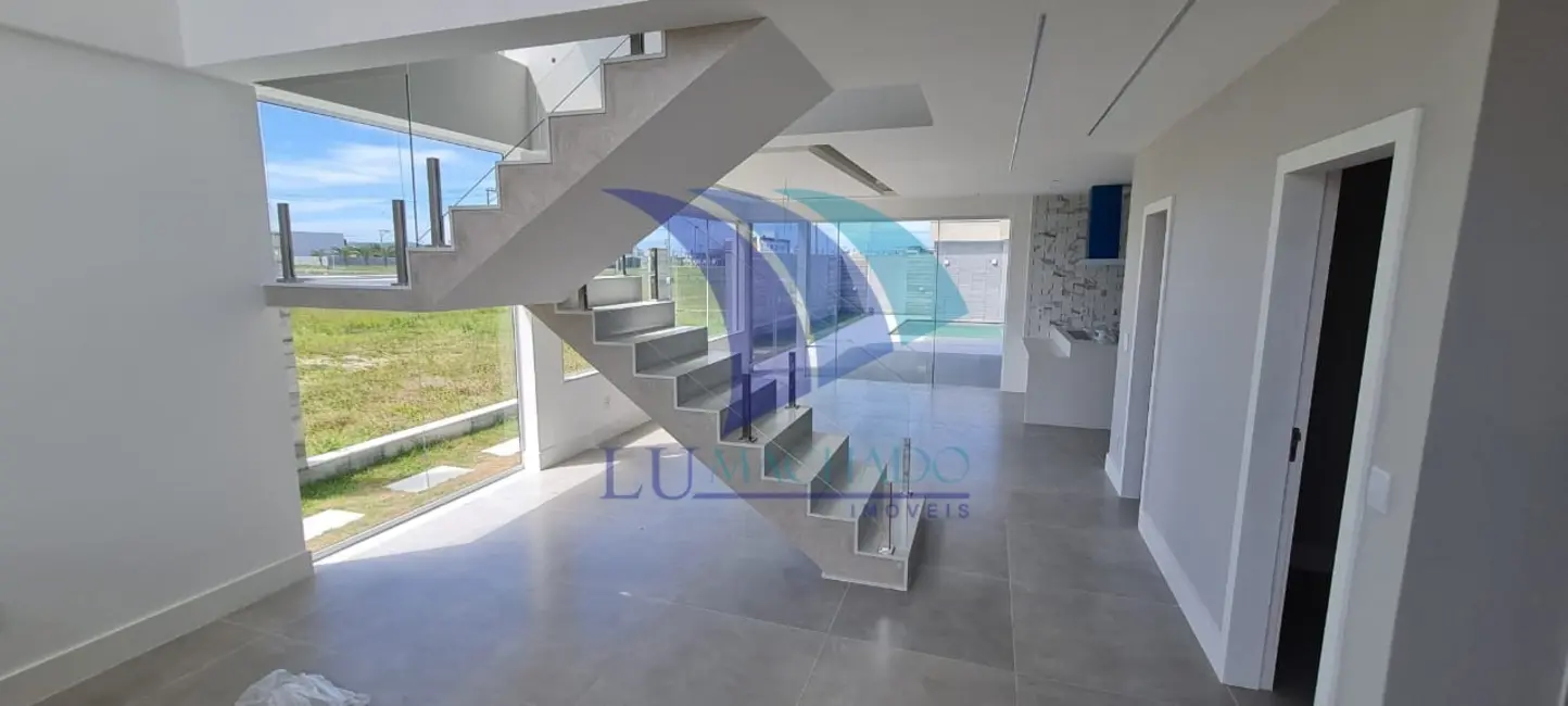 Foto 9 de Casa com 4 quartos à venda, 286m2 em Ogiva, Cabo Frio - RJ
