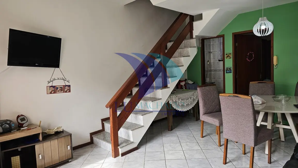 Foto 5 de Casa de Condomínio com 2 quartos à venda, 78m2 em Palmeiras, Cabo Frio - RJ