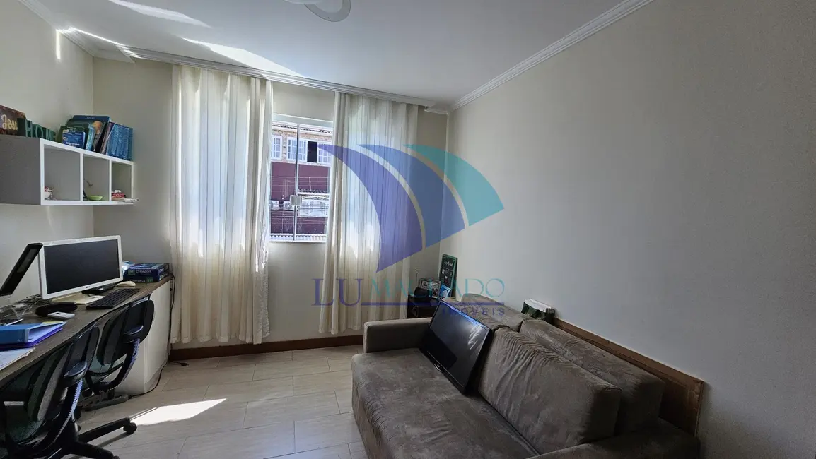 Foto 5 de Casa com 3 quartos à venda, 372m2 em Palmeiras, Cabo Frio - RJ