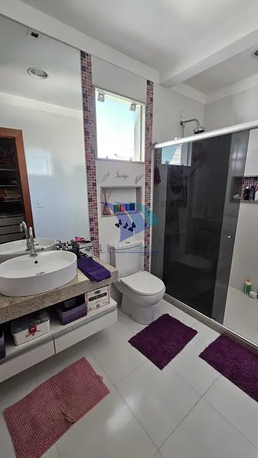 Foto 3 de Casa com 3 quartos à venda, 372m2 em Palmeiras, Cabo Frio - RJ