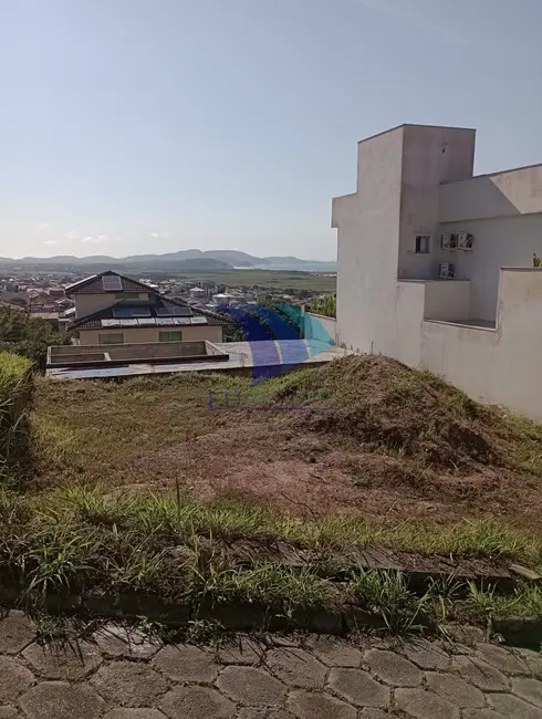 Foto 1 de Terreno / Lote à venda, 300m2 em Ogiva, Cabo Frio - RJ